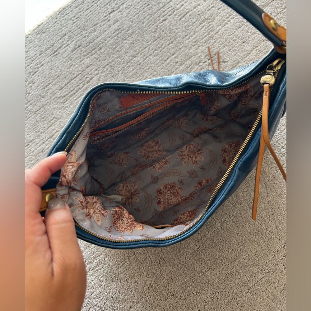 Elegant Blue Leather Hobo Bag - Picture 9 of 16